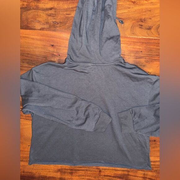 Pokémon Pikachu cropped lightweight hoodie sz 2X - Picture 3 of 7